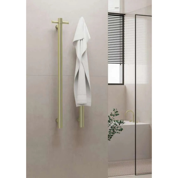 NERO - Heated Vertical Towel Rail